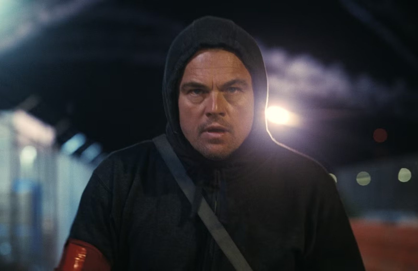 Leonardo DiCaprio en una escena de la película Una batalla tras otra