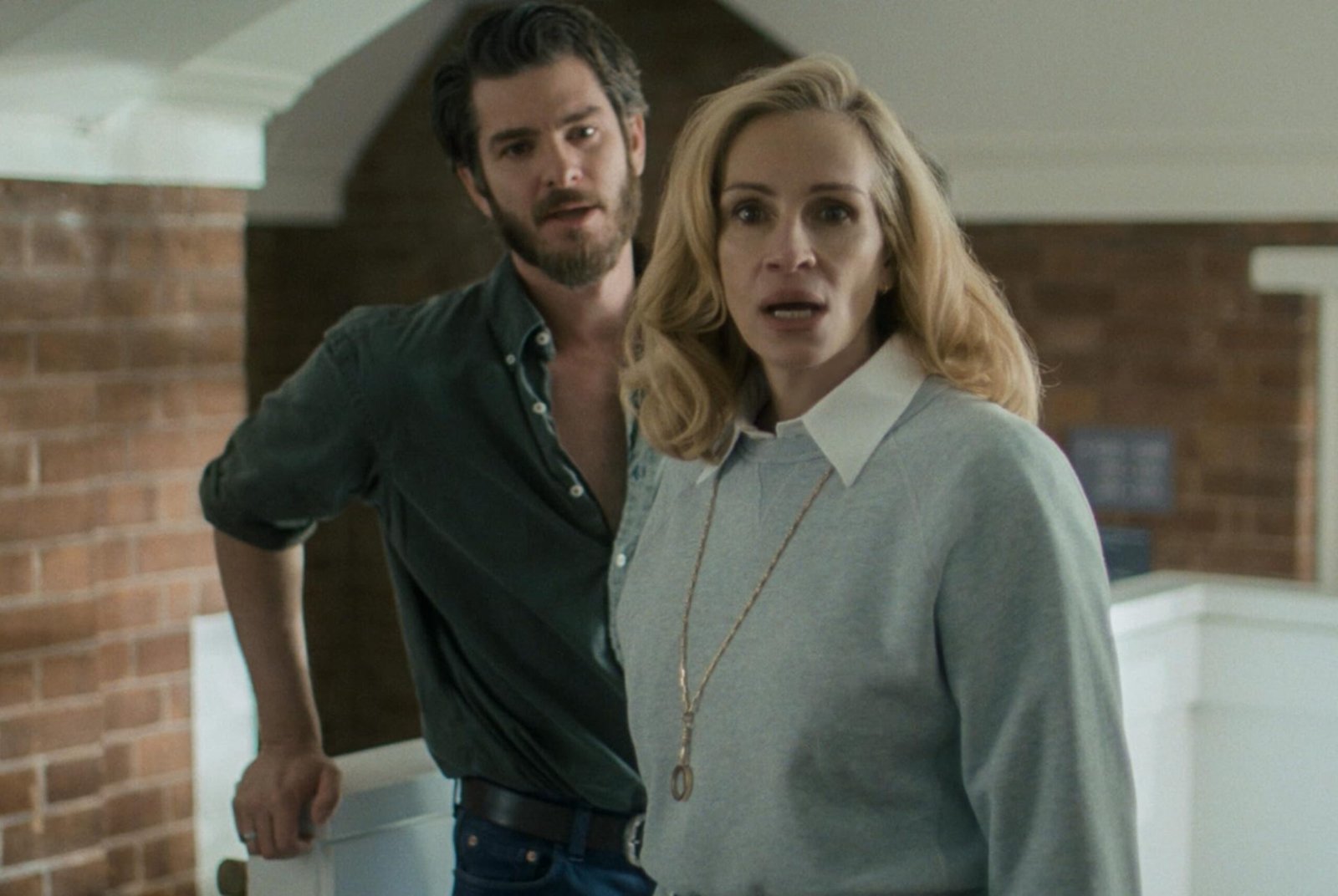 Julia Roberts y Andrew Garfield en Cacería de Brujas