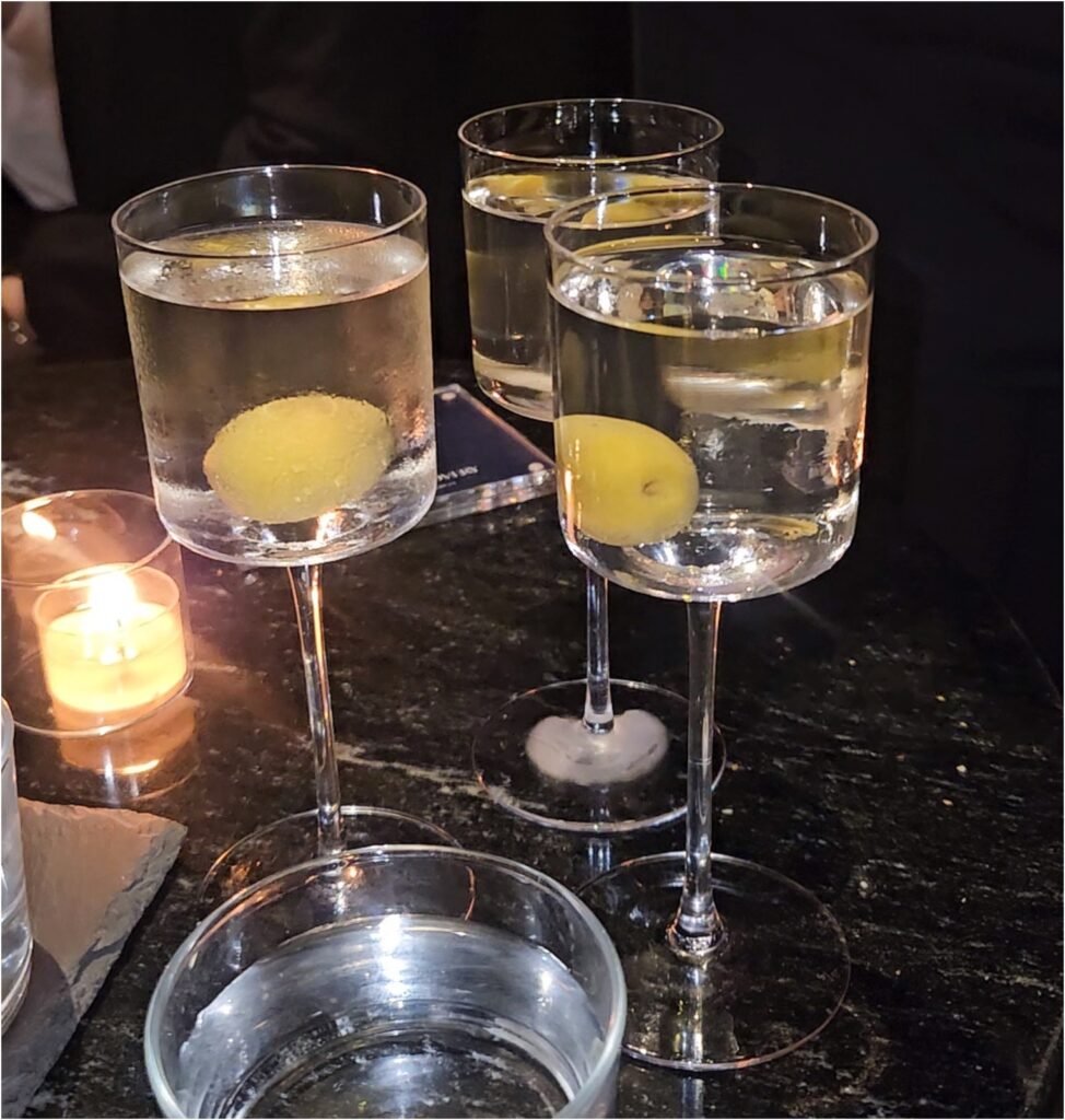 Handshake Speakeasy en el NH Collection