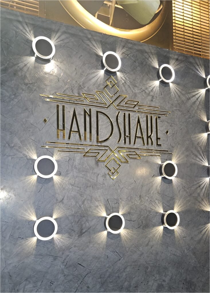 Handshake Speakeasy en el NH Collection