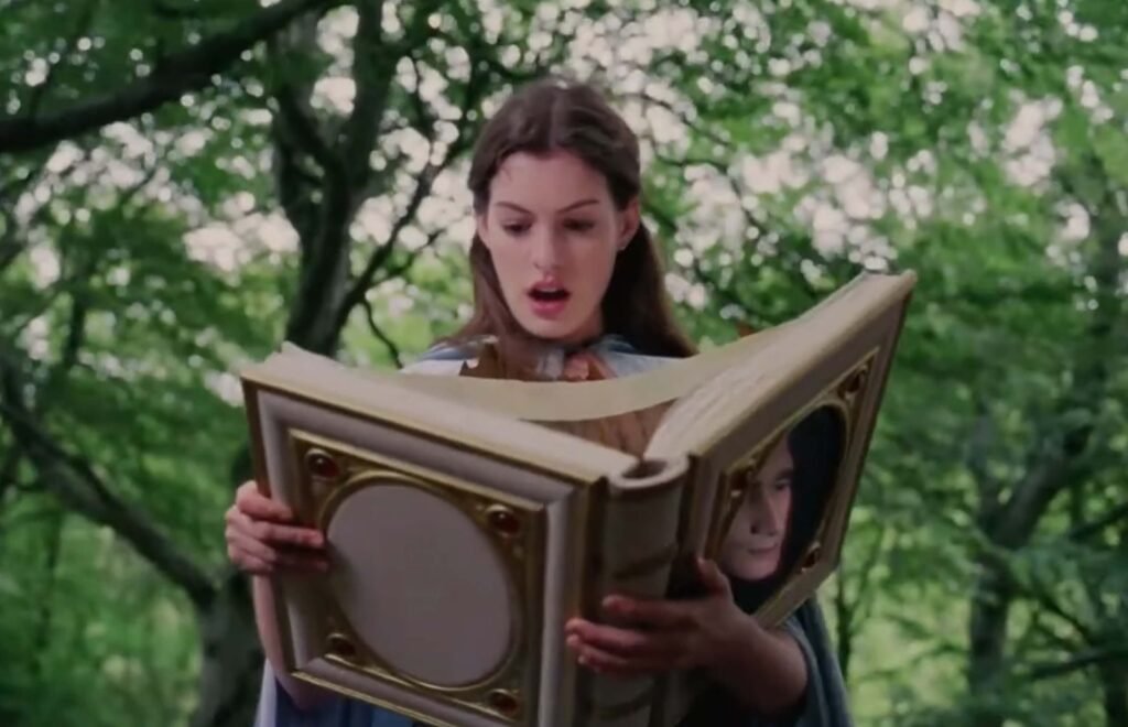 Ella está encantada película de Anne Hathaway