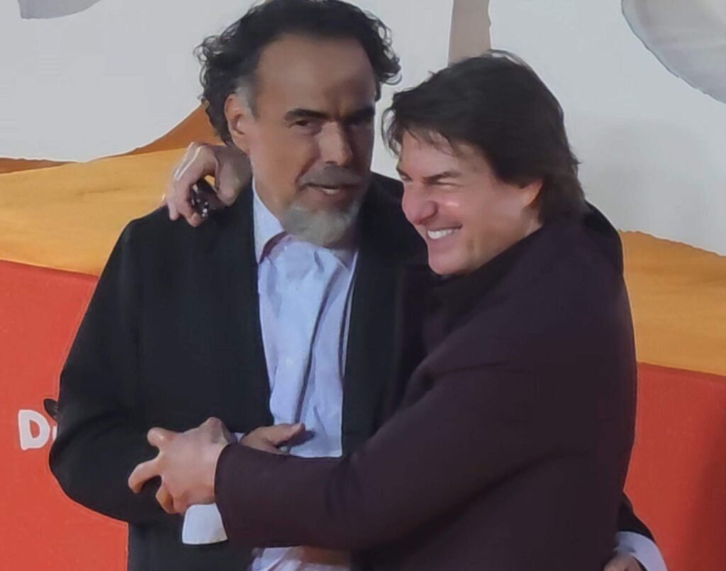 Tom Cruise premier digger